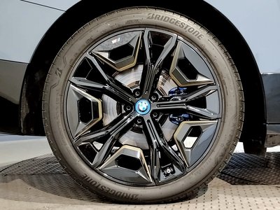 صورة مصغرة 22 لـ 2025 BMW IX