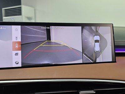 2025 Genesis GV70 thumbnail 21