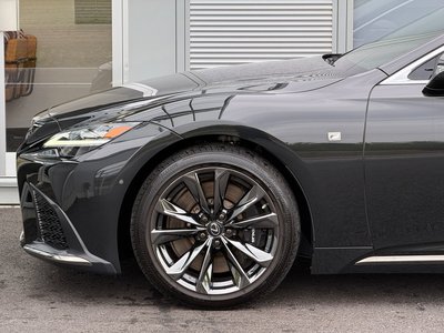 2021 Lexus LS thumbnail 26