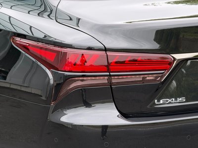 2021 Lexus LS thumbnail 33