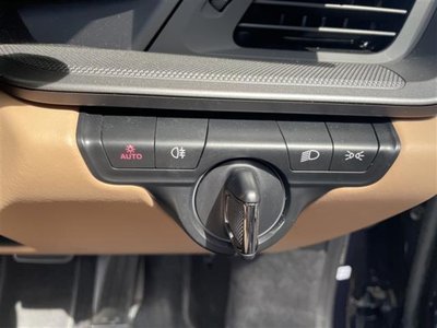 PORSCHE 911 - 9