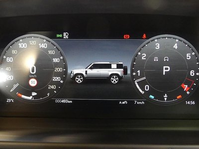 LAND ROVER DEFENDER - 7