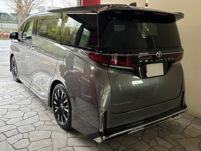 TOYOTA VELLFIRE - 4