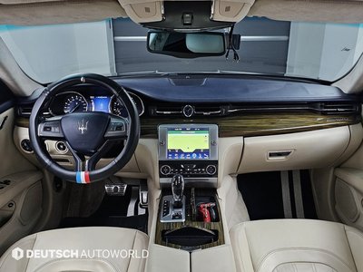 2014 Maserati QUATTROPORTE photo 4