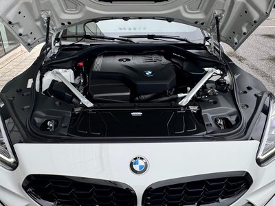 2025 BMW Z4 photo 7