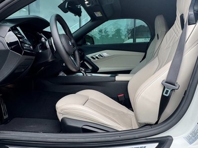 2025 BMW Z4 — миниатюра 11