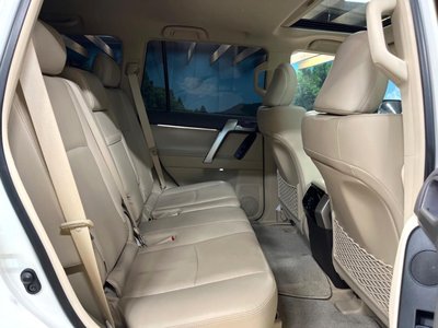 TOYOTA LAND CRUISER PRADO - 9