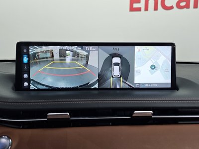 2022 Genesis GV70 — миниатюра 14