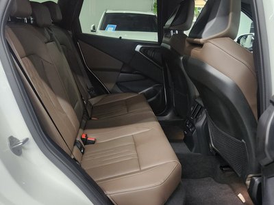 صورة 10 لـ 2025 BMW X3