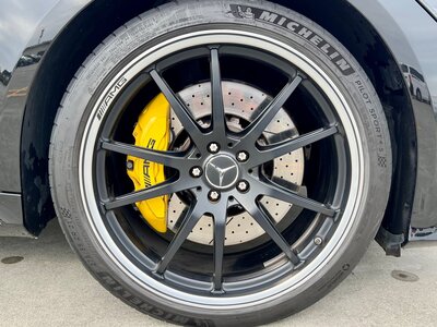 MERCEDES-BENZ GT 4-DOOR COUPE AMG - 3