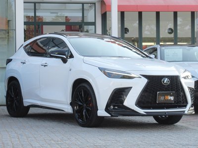 صورة 4 لـ 2025 Lexus NX