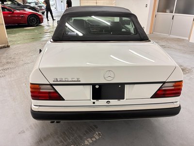 1993 Mercedes-BENZ MEDIUM-CLASS photo 5