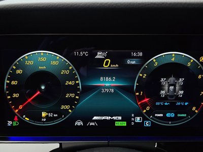 MERCEDES-BENZ GT AMG - 8