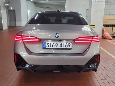 2026 BMW 5 SERIES photo 3