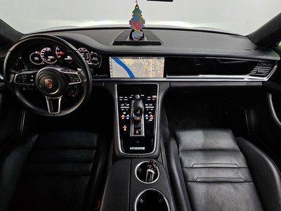 PORSCHE PANAMERA - 5