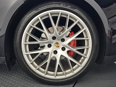 PORSCHE PANAMERA - 8