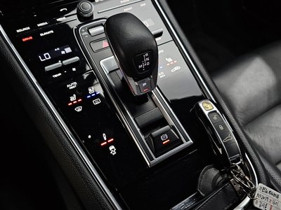 PORSCHE PANAMERA - 9