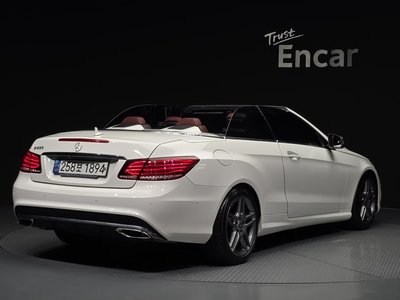 MERCEDES-BENZ E-CLASS - 4
