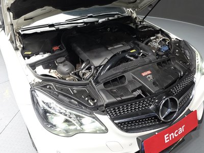MERCEDES-BENZ E-CLASS - 7