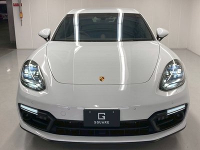 PORSCHE PANAMERA - 9