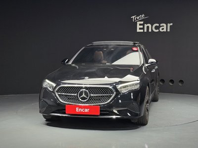 MERCEDES-BENZ E-CLASS - 2