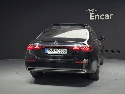 MERCEDES-BENZ E-CLASS - 4