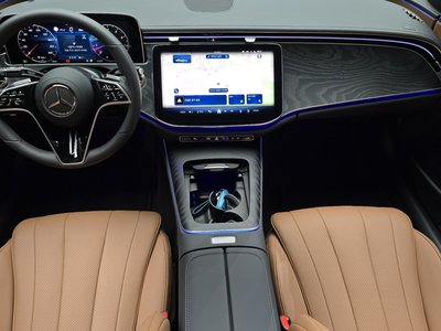 MERCEDES-BENZ E-CLASS - 5