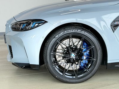 2025 BMW M4 — фото 6