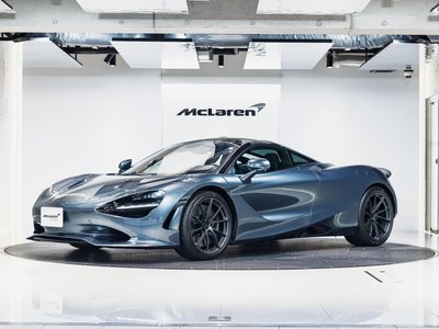 MCLAREN 750S