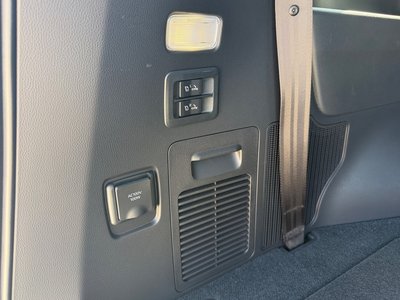 2025 Toyota LAND CRUISER 300 缩略图 17