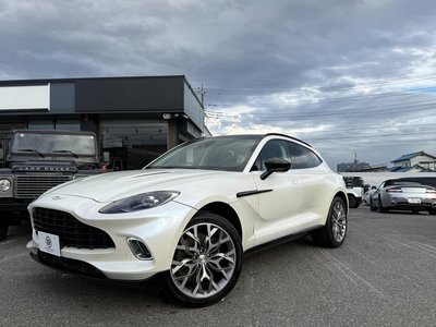 ASTON MARTIN DBX