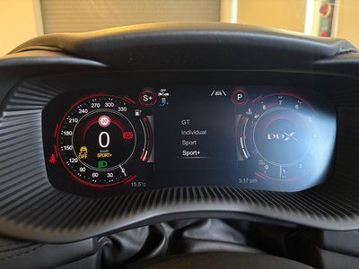 ASTON MARTIN DBX - 9