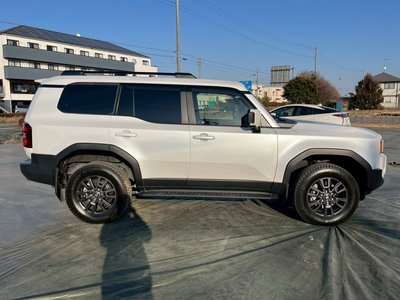 TOYOTA LAND CRUISER 250 - 4