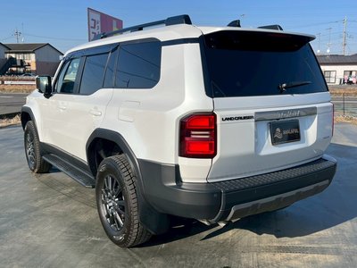 TOYOTA LAND CRUISER 250 - 7