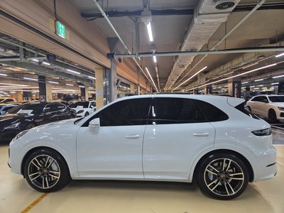 2021 Porsche CAYENNE 照片 7