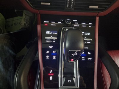 2021 Porsche CAYENNE 照片 10