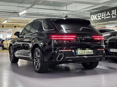 صورة 6 لـ 2021 Genesis GV70