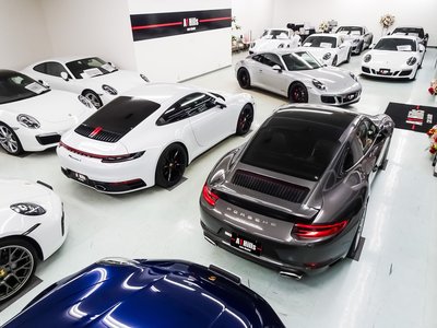 PORSCHE 911 - 5