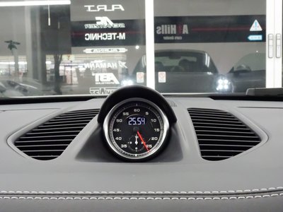 PORSCHE 911 - 8