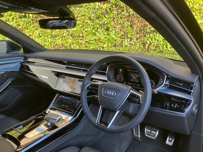 AUDI A8 - 6