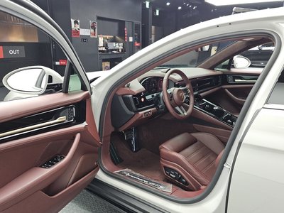 2025 Porsche PANAMERA — миниатюра 13