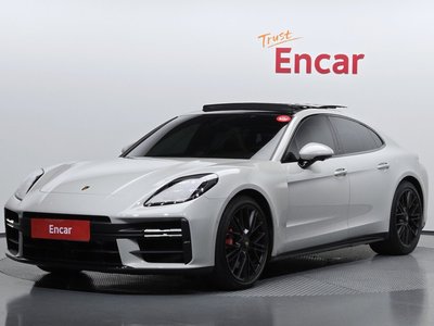 2025 Porsche PANAMERA 照片 1