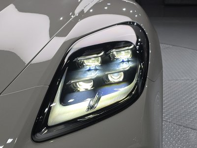 2025 Porsche PANAMERA 照片 9
