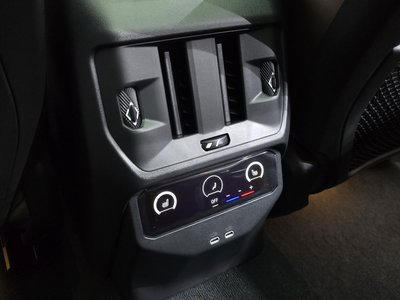 2025 BMW X3 缩略图 27