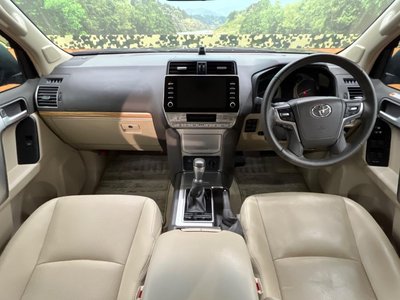 TOYOTA LAND CRUISER PRADO - 2
