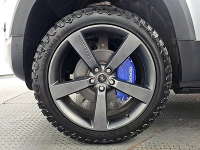 LAND ROVER DEFENDER - 6