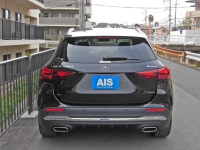 MERCEDES-BENZ GLA - 4