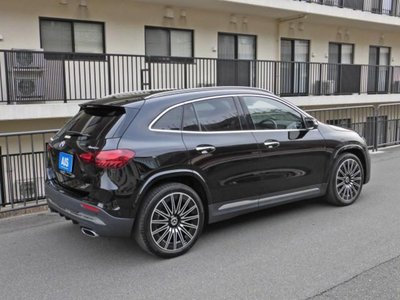 MERCEDES-BENZ GLA - 7