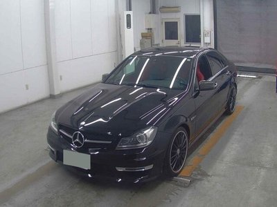 صورة 4 لـ 2013 MERCEDES-BENZ C-CLASS AMG