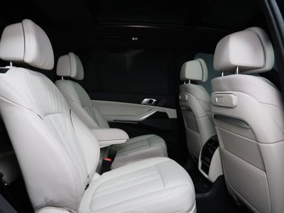 BMW X7 - 10